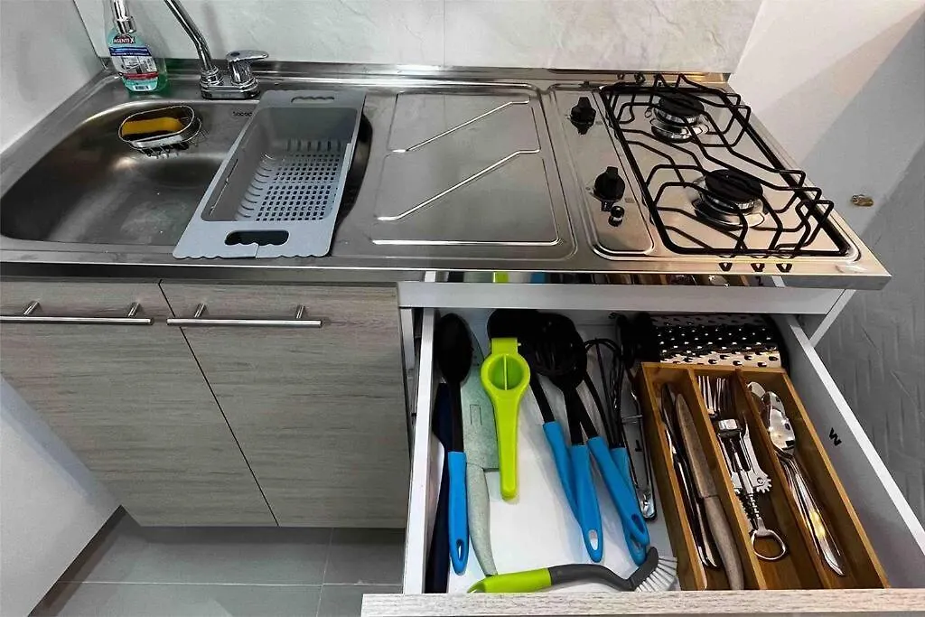 Aparta Estudio Amoblado Clasico Santa Marta  Colômbia